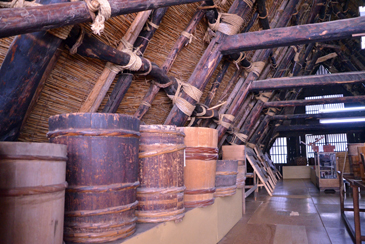 合掌家屋屋根裏