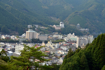 ���C����X