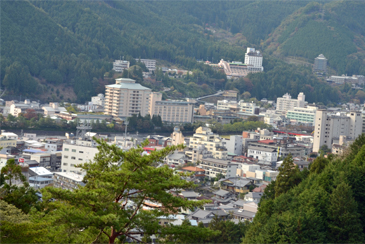 ���R�{��L�O��