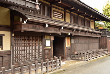 �H���\��