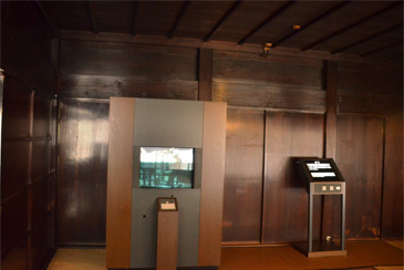 �W���i�̃K�C�h