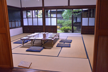 �c���T��