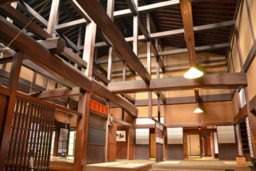 �@�y�Ԃ̐����������