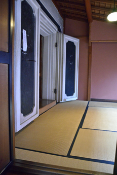 �����̓y��