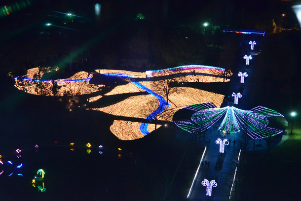 �C���~�l�[�V����