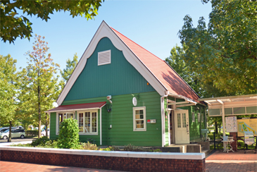 �C���t�H���[�V�����n�E