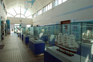 交流センター 室内