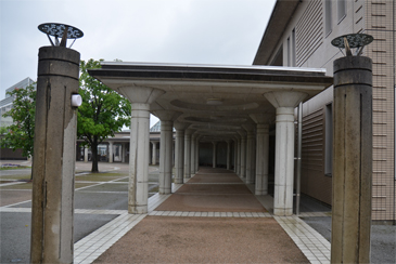 �����A����